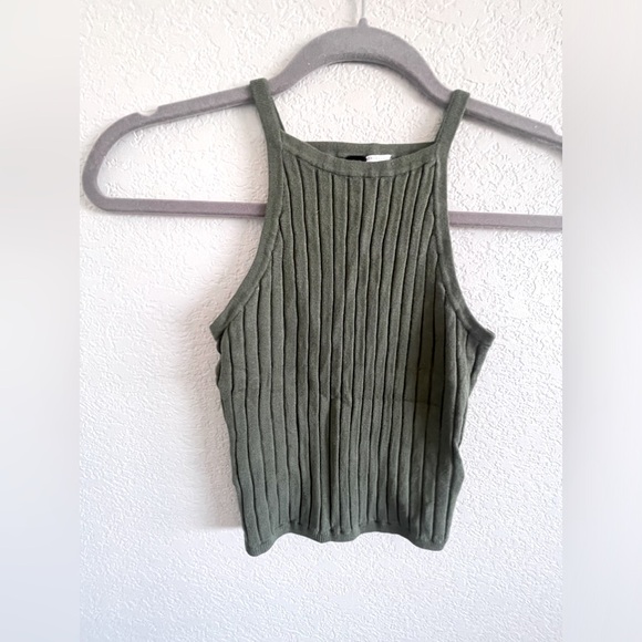 H&M ribbed tank top - Picture 3 of 5